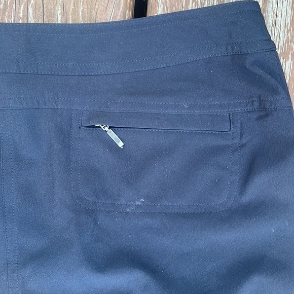 Peck & Peck Lightweight Hiking Activewear Capris - Picture 8 of 8